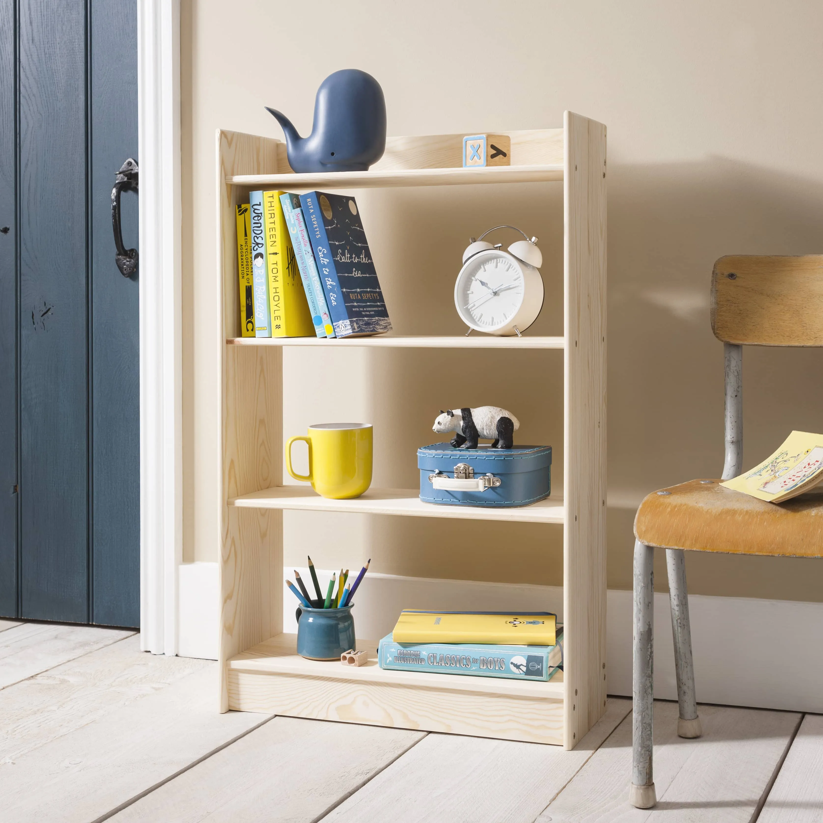 Haas Bookshelf 3 Shelf Bookcase in Natural Pine