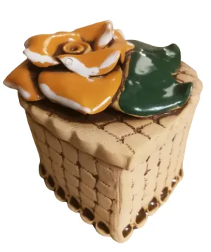 Heart-shaped storage box