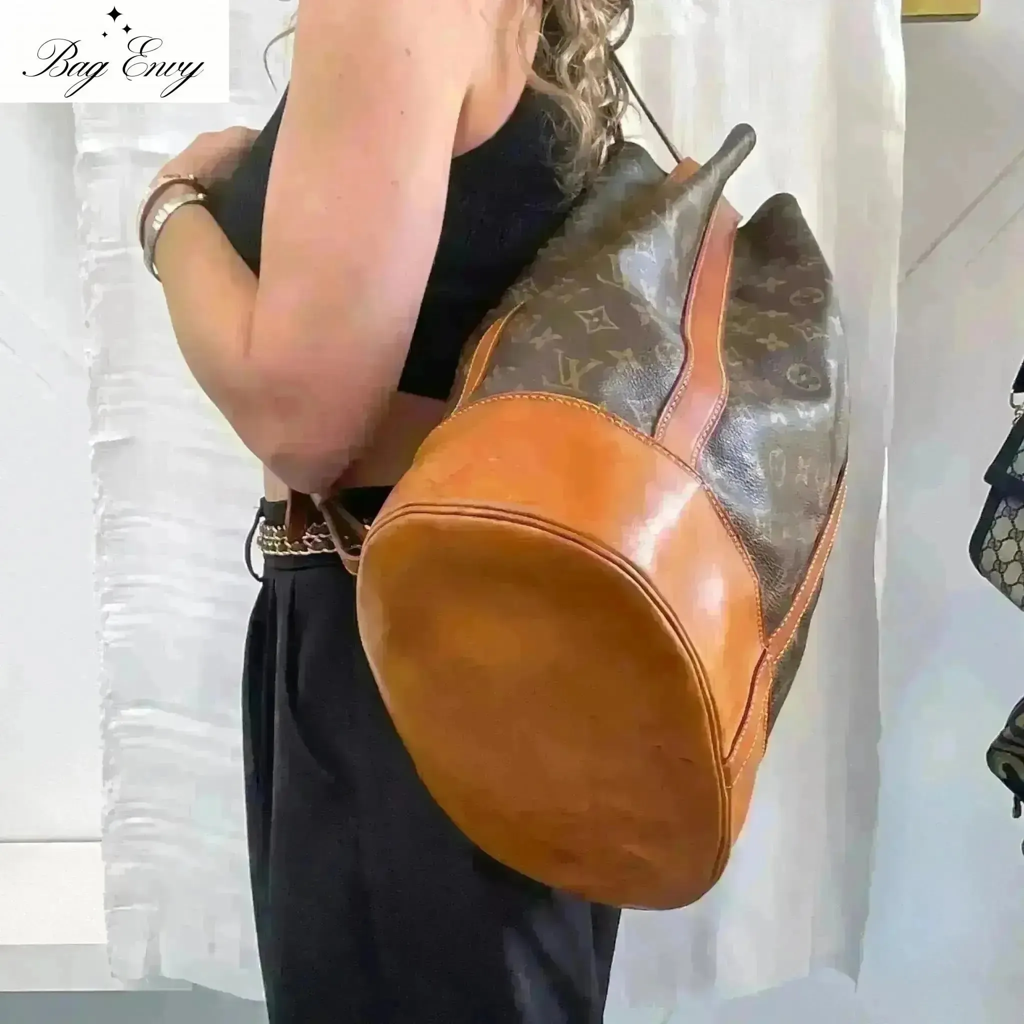 LOUIS VUITTON Monogram Randonne