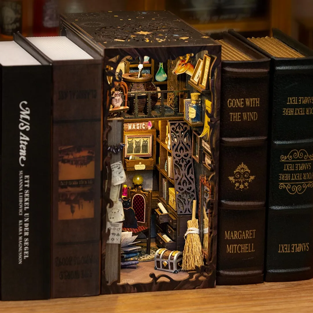 Magic Pharmacist 3D Wooden Puzzle Book Nook Kit
