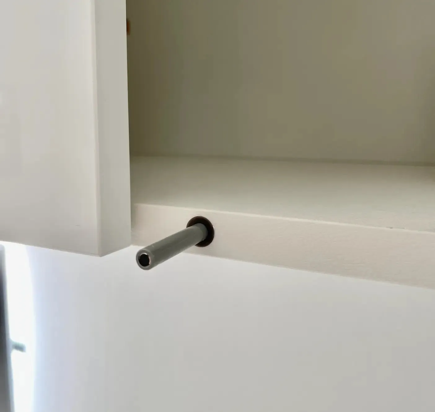 Push-to-open invisible Handle - Modern Line